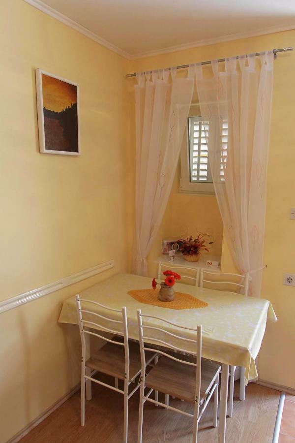 Apartment Tancabel Ловран Екстериор снимка