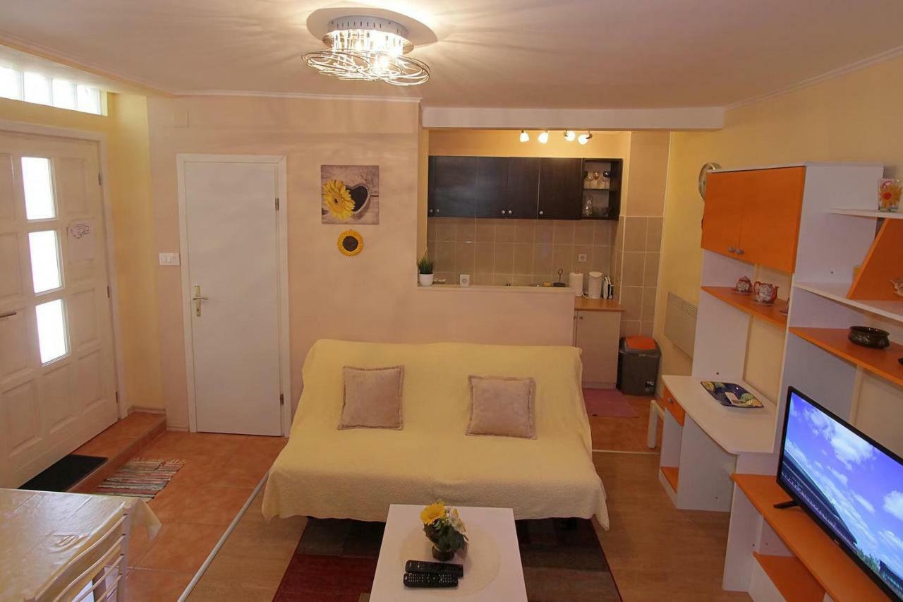 Apartment Tancabel Ловран Екстериор снимка